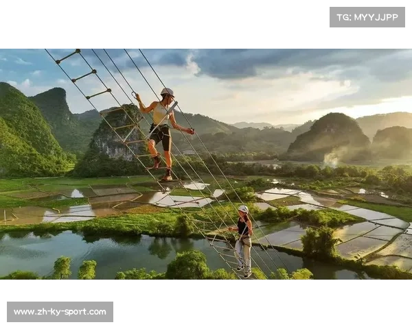 16岁中国攀岩新星挑战酋长岩成功完成徒手攀登创历史纪录 16岁中国攀岩新星挑战酋长岩成功完成徒手攀登创历史纪录