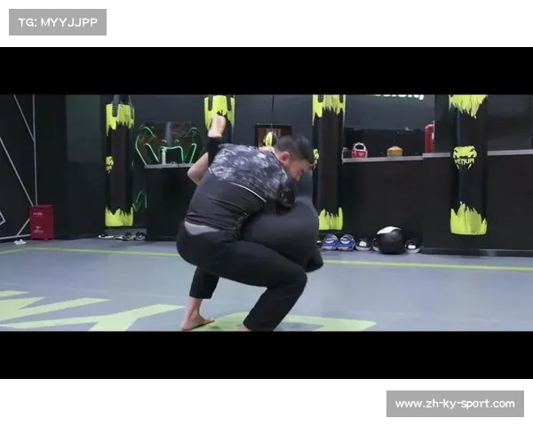 18岁巴西柔术新星十字固击败五冠王 引爆世锦赛惊天冷门 18岁巴西柔术新星十字固击败五冠王 引爆世锦赛惊天冷门